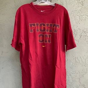 🦋🦋 3/$25 Nike Loose Fit Fight On USC Trojans